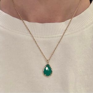 Kendra Scott emerald green pendant necklace